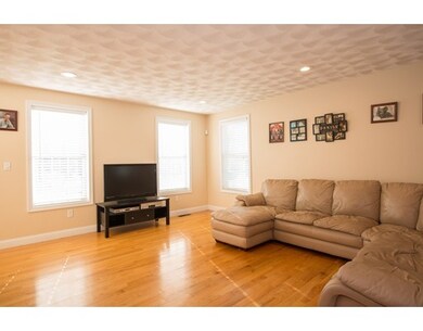 1 Lois Ln, Lynn, MA 01905 - photo 6