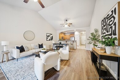 445 S Cypress Ave, Broken Arrow, OK 74012 - photo 2