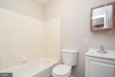 806 N Van Buren St unit 3, Wilmington, DE 19806 - photo 4