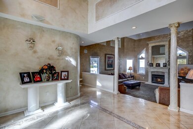 05-Foyer view to Family