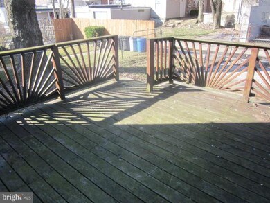 8520 Willow Oak Rd, Parkville, MD 21234 - photo 7