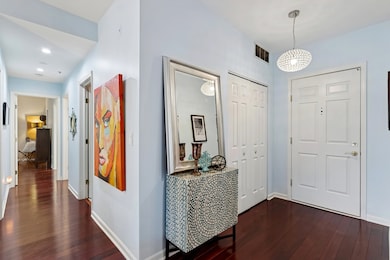 Forest Apartments unit 305, Glen Ellyn, IL 60137 - photo 3