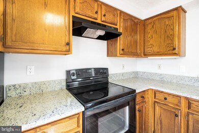 2546 Log Mill Ct, Crofton, MD 21114 - photo 4