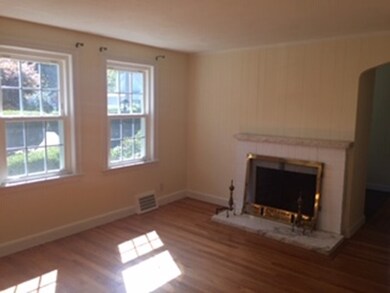 120 Russell Rd unit 1, West Newton, MA 02465 - photo 3