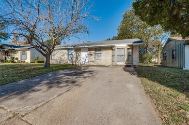 3919 Mehalia Dr, Dallas, TX 75241 - photo 3