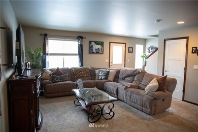 420 S Kansas Loop, East Wenatchee, WA 98802 - photo 4