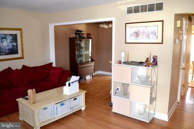 713 Hunters Run, Perkasie, PA 18944 - photo 5