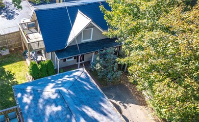 39 Powel Ave, Newport, RI 02840 - photo 3