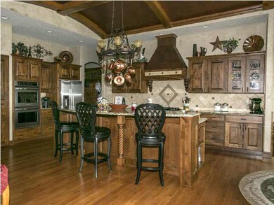 Gorgeous kitchen with stainless appliances, double