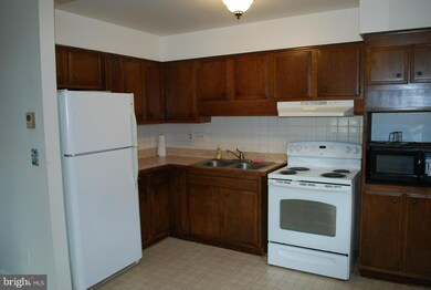 1206 Marshall Ave, Colonial Beach, VA 22443 - photo 4