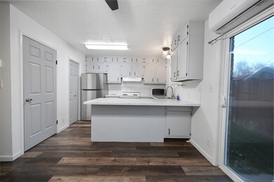 285 W 600 N unit 1, Logan, UT 84321 - photo 6