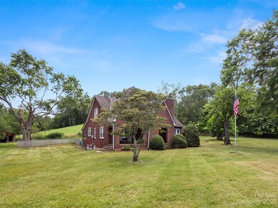 894 Old Leicester Hwy, Asheville, NC 28806 - photo 3
