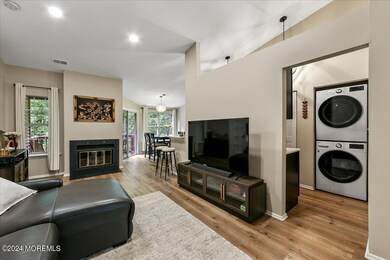 4173 Bayberry Ct, Monmouth Junction, NJ 08852 - photo 5