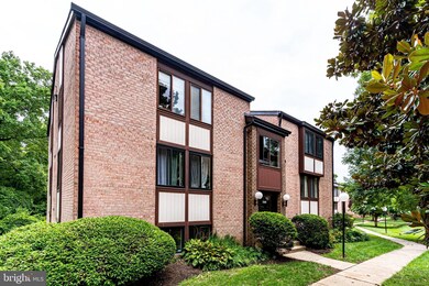 3105 Buccaneer Ct unit 102, Fairfax, VA 22031 - photo 2