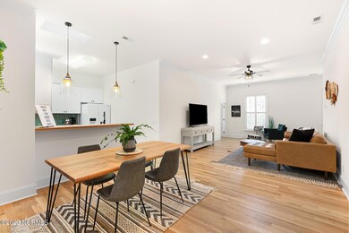 701 N Howe St unit 6, Southport, NC 28461 - photo 6