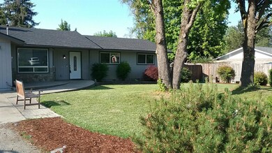 780 Bailey Dr, Grants Pass, OR 97527 - photo 2