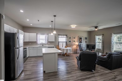 7 Lawrence St, Inman, SC 29349 - photo 7