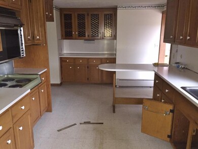 685 Salmon Falls Rd, Rochester, NH 03868 - photo 6