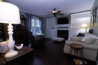 422 Wolf Laurel Ct, Jacksonville, NC 28546 - photo 2