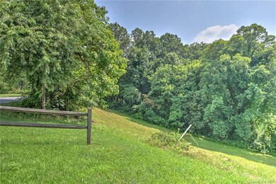 2 Magnolia Farms Dr unit 33, Asheville, NC 28806 - photo 3