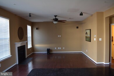 22912 Snow Leopard Dr, California, MD 20619 - photo 2