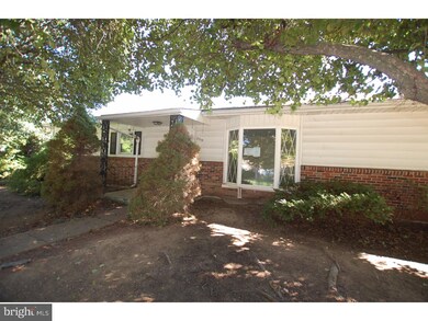 2315 Fremont Ave, Reading, PA 19605 - photo 7