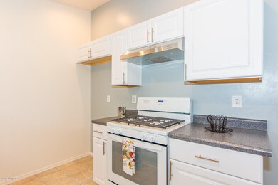 1356 E Mountain Place, Tucson, AZ 85719 - photo 5