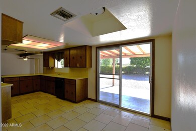 1427 N Porter Place, Gilbert, AZ 85234 - photo 2