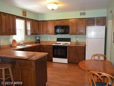 1567 Ivystone Ct, Silver Spring, MD 20904 - photo 7