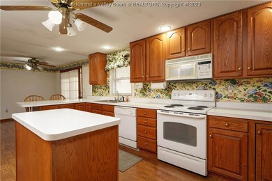 82 Toms Fork Rd, Alum Creek, WV 25003 - photo 6