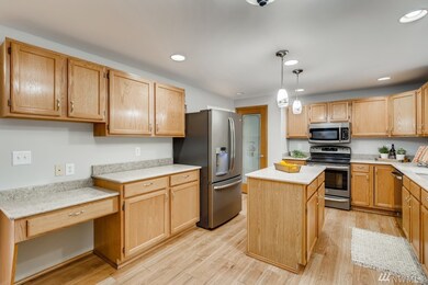 605 108th Place SE, Everett, WA 98208 - photo 5