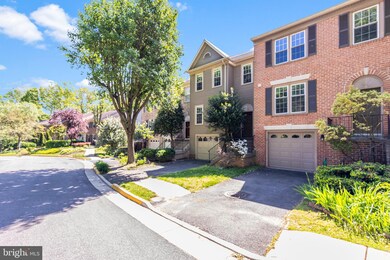 6830 Earthstar Ct, Springfield, VA 22152 - photo 4