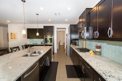 kitchen breakfast area-3