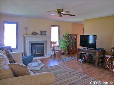 Living Room. Extra large living room with great sp