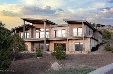 2317_E_Red_Knob_Way_Exterior_7894