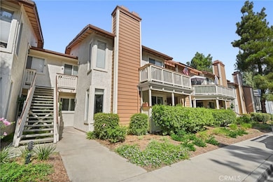 2426 Pleasant Way unit E, Thousand Oaks, CA 91362 - photo 2