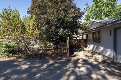 17-web-or-mls-1172 NE Viking Ct-17