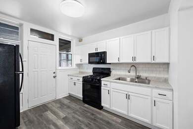 2706 W Peterson Ave unit 3, Chicago, IL 60659 - photo 2