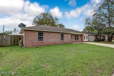 1400 Old Middleburg Rd N, Jacksonville, FL 32210 - photo 2