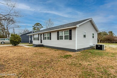 1400 Davis St, Jacksonville, NC 28540 - photo 3