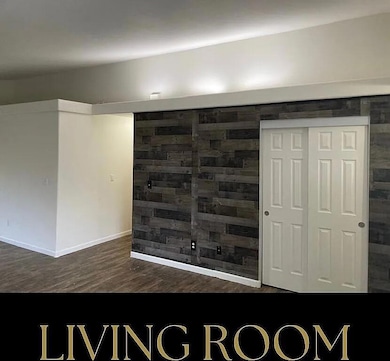 771 Halvorsen St, Medford, OR 97501 - photo 3