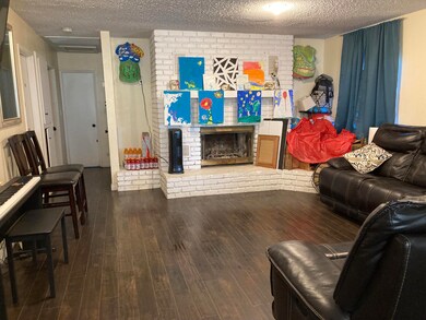 Living Room L