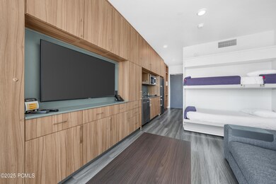 2670 Canyons Resort Dr unit 323, Park City, UT 84098 - photo 6