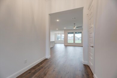 124 Highgate Ct, Boyd, TX 76023 - photo 6