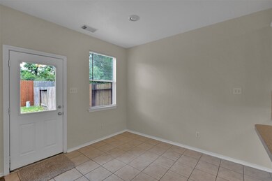 83 N Burberry, the Woodlands, TX 77382 - photo 7