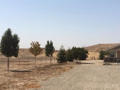 12807 Road 296, Porterville, CA 93257 - photo 3