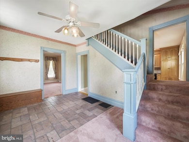 118 W 5th St, Waynesboro, PA 17268 - photo 5