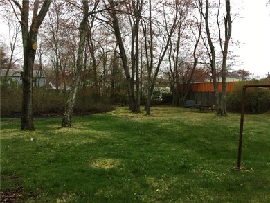 59 Hamilton St, Woonsocket, RI 02895 - photo 4