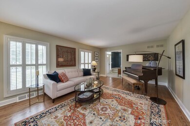 1076 Bluestem Ln unit 2, Batavia, IL 60510 - photo 6