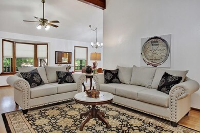 127 Tanglewood Dr, Fredericksburg, TX 78624 - photo 5